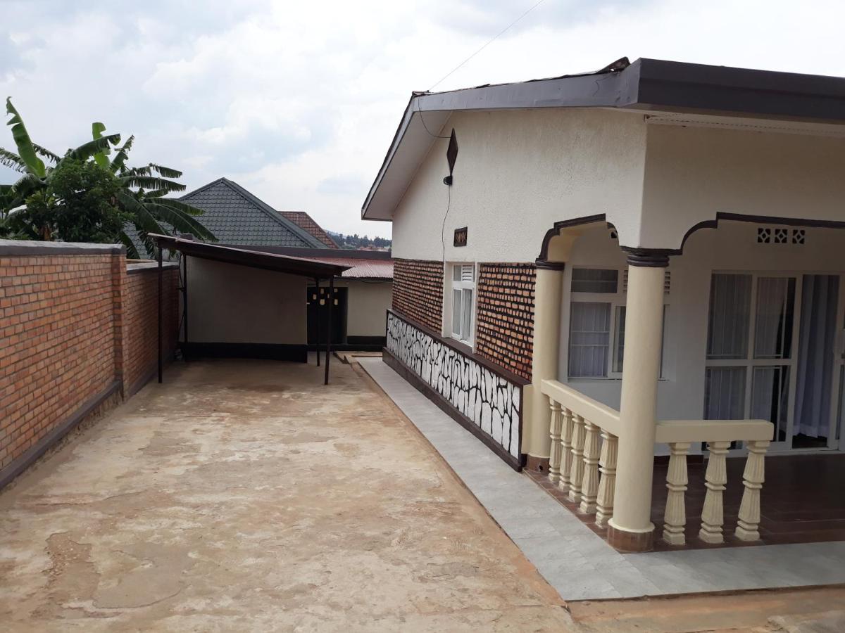 Bizi Homes Kigali Esterno foto